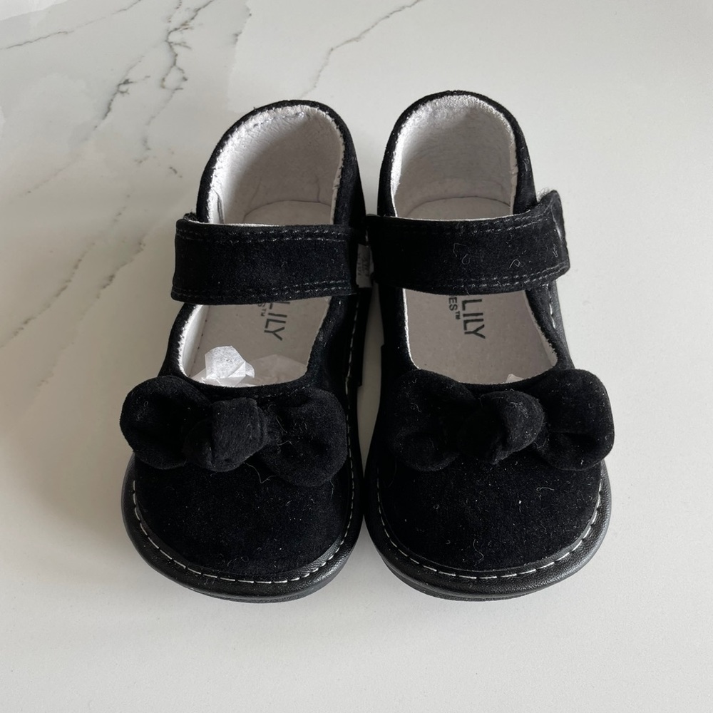 New Jack & Lily Black Shoes in 12-18m